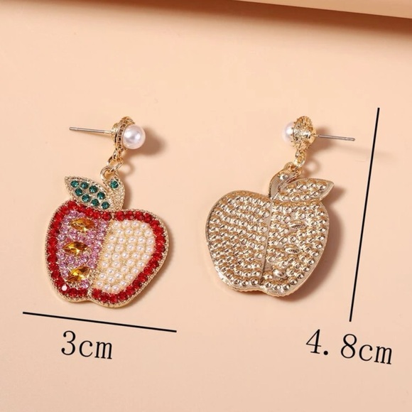 🍎 Apple Earrings 🍎 - Picture 3 of 4
